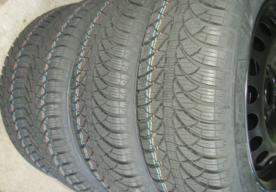 Vw Polo Aw 2G ab bj 2017!!4Winteräder 9mm 185/65R15 88T DOT23 SF 6x15et40 lk - Bild 1 von 1