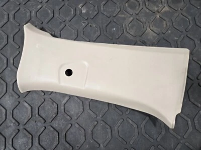 Toyota Land Cruiser 1996-1997 FZJ80 trasero derecho D - cubierta de moldura de pilar Foto 1 de 4