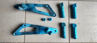 Platines et repose pieds Yoshimura pour Yamaha 1200 et 1300 XJR - Photo 1/2