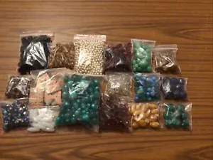 Job Lot - Assorted beads for jewellery Making Etc Mainly Glass Crystal - Picture 1 of 13
