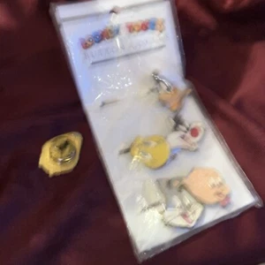 Looney Tunes 6 Vintage 1990’s Button Cover  - Bild 1 von 1