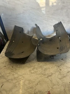 Renault Clio MK3 2005-2012 Beifahrer Bogenverkleidungen vorne - Bild 1 von 7