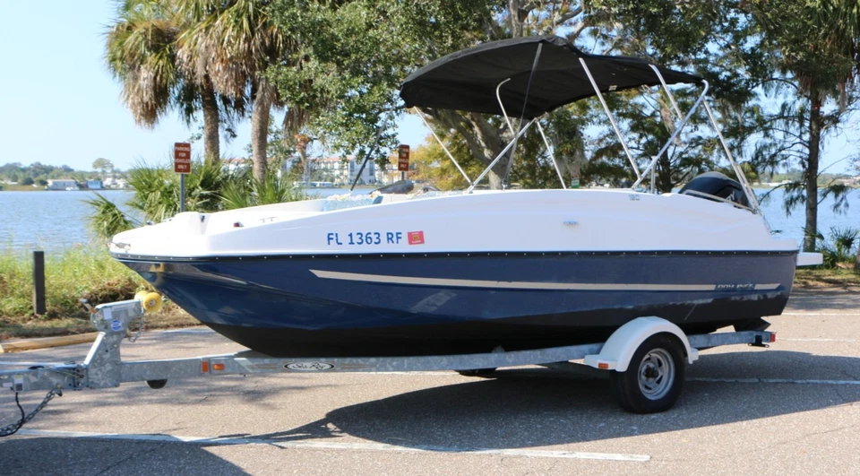 2016 Bayliner 190 with Trailer - Runs Good - Needs Upholstery - No Reserve - Image 1 of 4