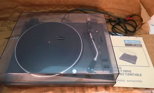 Tocadiscos vintage Sanyo TP-1020 33/45 RPM accionamiento directo - excelente estado - Imagen 1 de 7