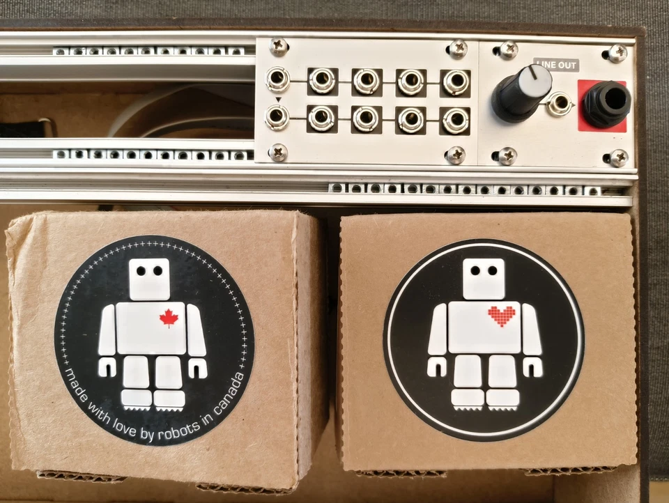 Intellijel Designs Line Out Und Buff Multi 1U Eurorack Module - Bild 1 von 2