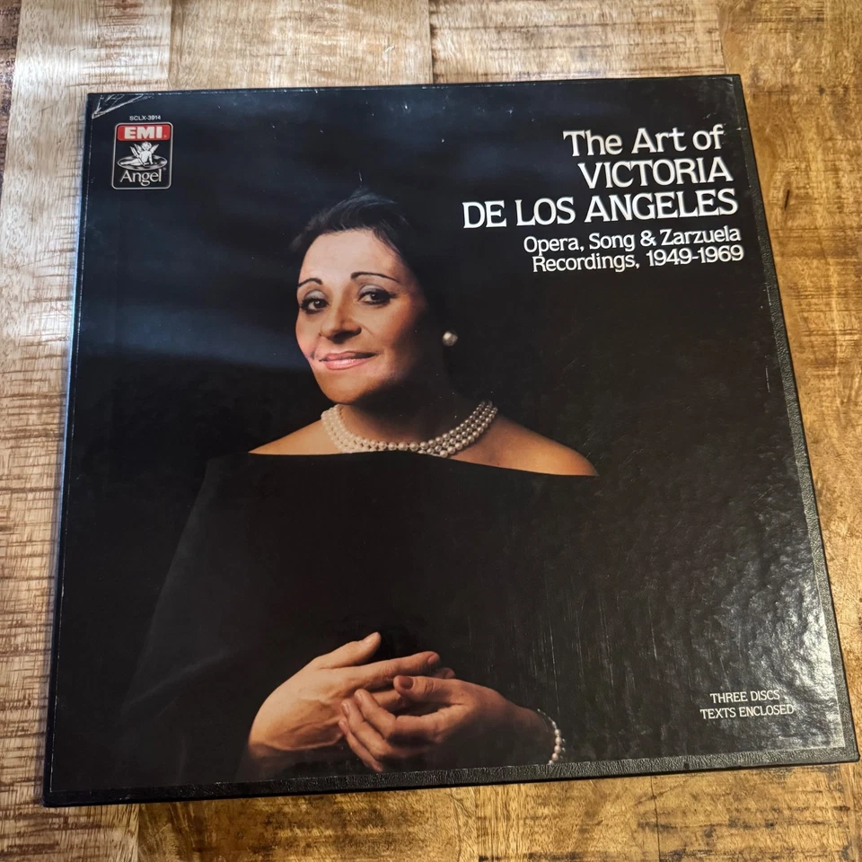 Victoria De Los Angeles – The Art Of Victoria De Los Angeles BOX SET 3 VINYL LP - Image 1 of 4