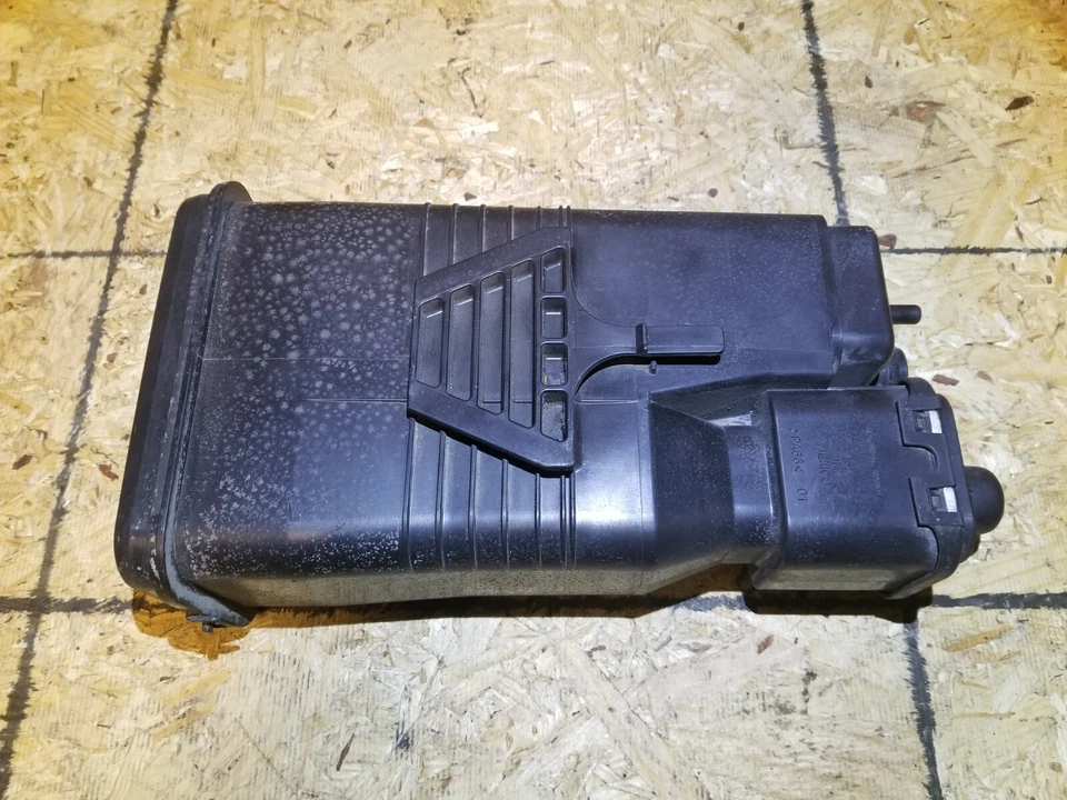 07 08 09 10 Bote de vapor de combustible OEM Mercedes R350 Foto 1 de 4