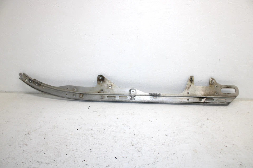 Riel de suspensión trasera Ski-doo Mxz 600 2000 OEM 503189301 SS79 Foto 1 de 4