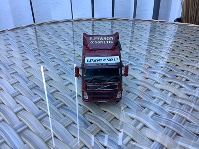 Corgi model truck 1:50 scale - E PAWSON VOLVO FM - Image 1 of 4