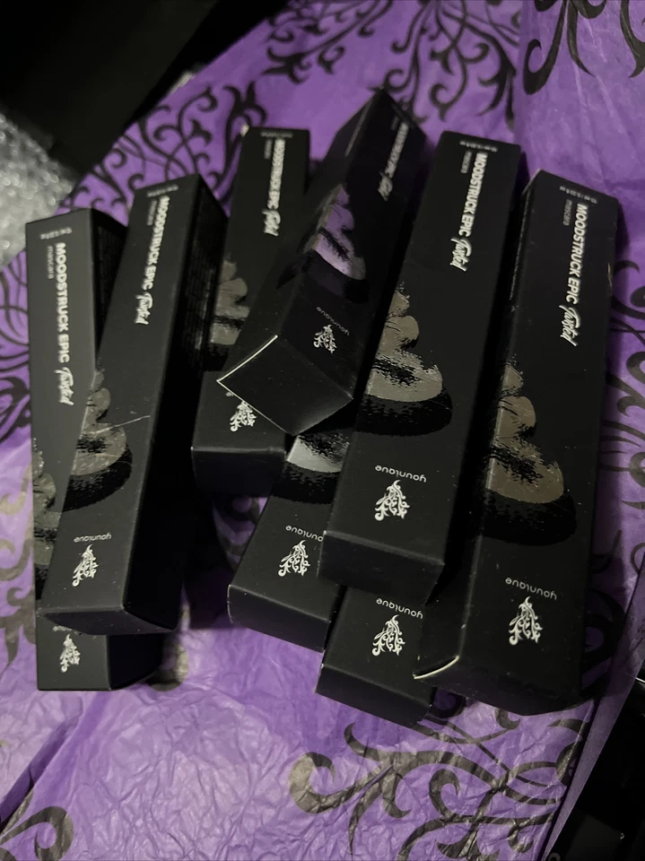 Younique Moodstruck Epic Twisted Mascara Black NIB - Image 1 of 1