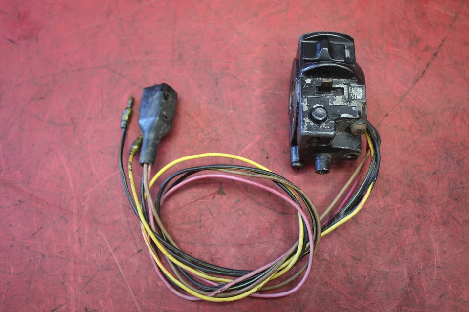 INTERRUPTORES DE CONTROL MANILLAR IZQUIERDO KAWASAKI 1986 BAYOU 185 KLT185 Foto 1 de 4