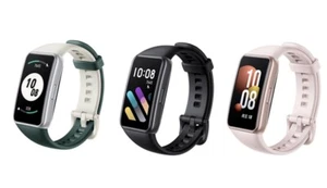 HONOR Band 7 1.47-inch OLED Silicone Rubber 5ATM Smart Watch By FedEx - Picture 1 of 5