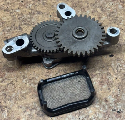 1980 Yamaha XS400 XS 400 Engine Oil Pump Parts Screen Gear C2 Foto 1 de 4