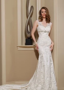3 BRAND NEW WEDDING DRESSES for $129, Size 2, David Tutera, Davinci, Franssical - Picture 1 of 17