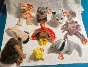 9 Ty Beanie Babies, Animals - Anteater, Wolf, Lobster, Turkey, Bulldog, Platypus - Picture 1 of 10