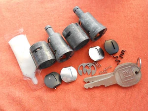 85 86 87 88 89 1984 1991 1992 1993 1994 1995 1996 Corvette nos cerraduras de puerta  - Imagen 1 de 1