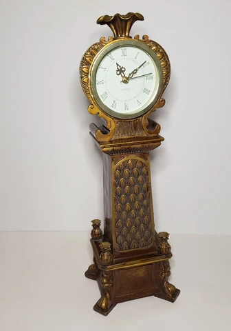 QUARTZ Antique Style ornamental /Tall Mantel Clock 17.5 inches Tall Pineapple Cover