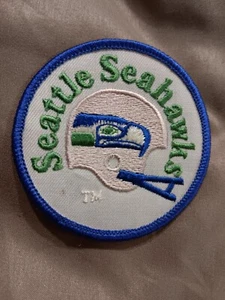 1984 ERA SEATTLE SEAHAWKS FOOTBALL 3" ROUND HELMET  TEAM LOGO PATCH - Picture 1 of 3