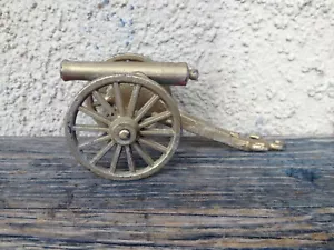 ANTIKE KLEINE MINIATUR KANONE AUS METALLGUSS, GOLDFARBEN - Bild 1 von 8