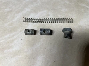 Lot 012-4, 1979 Honda ATC110 Brake Joints (2), Adjusting Nut, Spring - Imagen 1 de 1