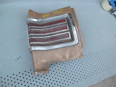 Удлинитель на четверть левого заднего фонаря с задним фонарем 66 Plymouth Satellite от оригинального производителя 2575135 - Изображение 1 из 4