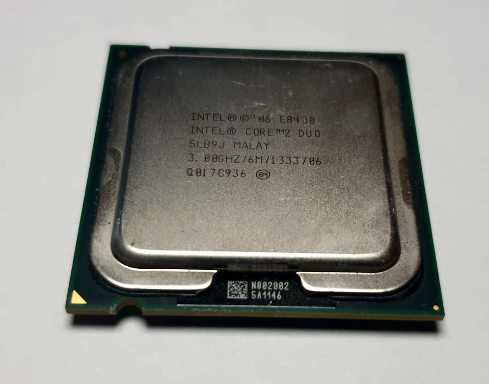 Intel Core 2 Duo E8400 3 GHz 3.00GHZ/6M/1333, SLB9J Socket 775 - Image 1 of 1