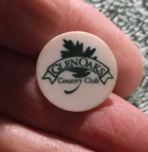 Vintage Golf Glen Oaks Country Schläger Werbung Wirbel Ball Marker ~ Kunststoff - Bild 1 von 2