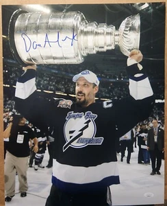 Dave Andreychuk Tampa Bay Lightning HOF Sabres Autographed 16x20 JSA - Picture 1 of 2