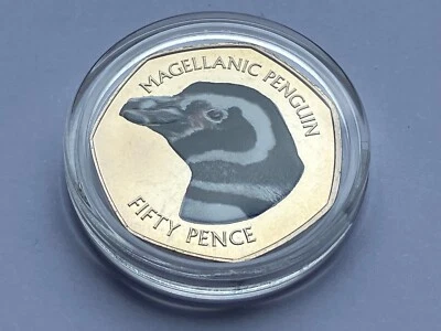 2018 FALKLAND ISLANDS PENGUIN ~ MAGELLANIC ~ COLOURED 50 PENCE BU BUNC - Image 1 of 4