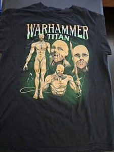 Camiseta Warhammer Titan Crunchyroll Talla Grande - Imagen 1 de 3
