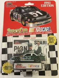 Racing Champions Stock Car #33 Harry Gant 1993 NASCAR 1:64 Green And White - Picture 1 of 6