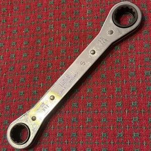 Vintage CRAFTSMAN Ratcheting Bolt Out  52164 Nut Remover Wrench Only 🇺🇸 - Picture 1 of 14