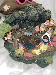 Vintage 90' superbe fontaine résine électrique DISNEY Blanche neige les 7 nains - Bild 1 von 4