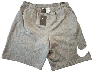 Nike Sportswear Club Pantaloncini in Pile Uomo Taglia 2XL ALTI Grigio/Bianco BV2721-071 - Foto 1 di 14