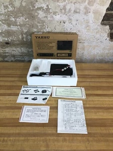 YAESU FT-8500 Mobile Ham Radio Detachable w/ Mic/Controller - Zdjęcie 1 z 12