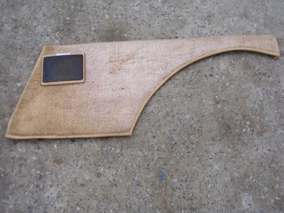 Panel de alfombra lateral para área de carga Jeep Grand Wagoneer color tostado Foto 1 de 2