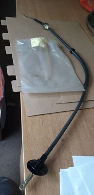 Fiat Strada 1979/85 Cable de embrague Nuevo Viejo Stock Foto 1 de 4