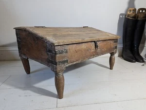 Bibelbox aus schottischer Eiche auf Ständer tragbar Schreibtisch rustikal Original Lieferung möglich - Bild 1 von 24