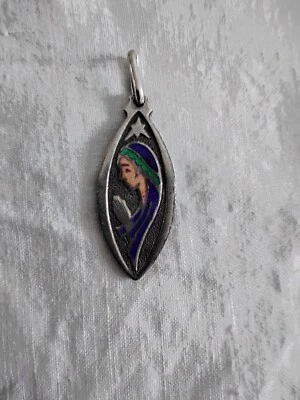 Ciondolo votivo vintage in argento 800 Madonna smalto blu - Immagine 1 di 2
