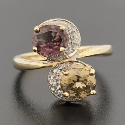 Anillo con racimo de diamantes y turmalina de oro amarillo de 9 quilates talla N con sello Foto 1 de 4