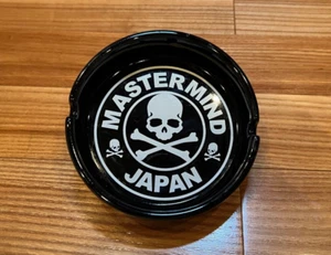 Mastermind Japan Schwarz / Weiß Aschenbecher Selten - Bild 1 von 5