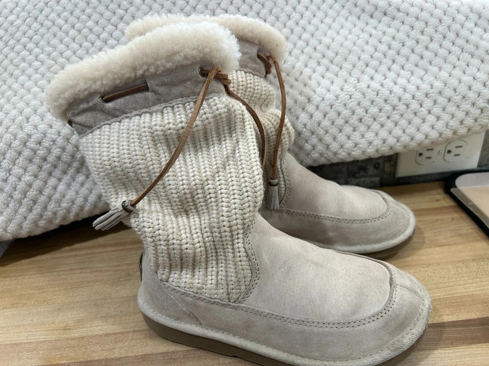 Botas UGG Off White Gamuza Tejidas Piel Sintética Altas Para Mujer Talla 6 Foto 1 de 4