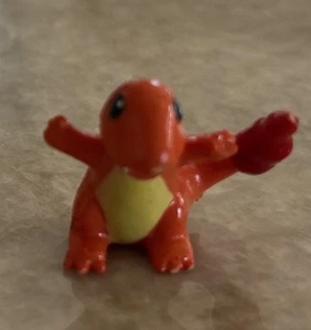 TOMY Vintage 1999 Tomy Nintendo Pokemon Charmander Figure 1 Inch - Picture 1 of 2