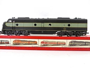 HO IHC 1935 E8 Dummy Diesel Locomotive Brand New Old Stock Low Ship - Picture 1 of 6
