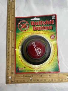 Grande bottone di merda - Odore di stronzate nell'aria? Regalo bavaglio ufficio divertente perfetto - Foto 1 di 5