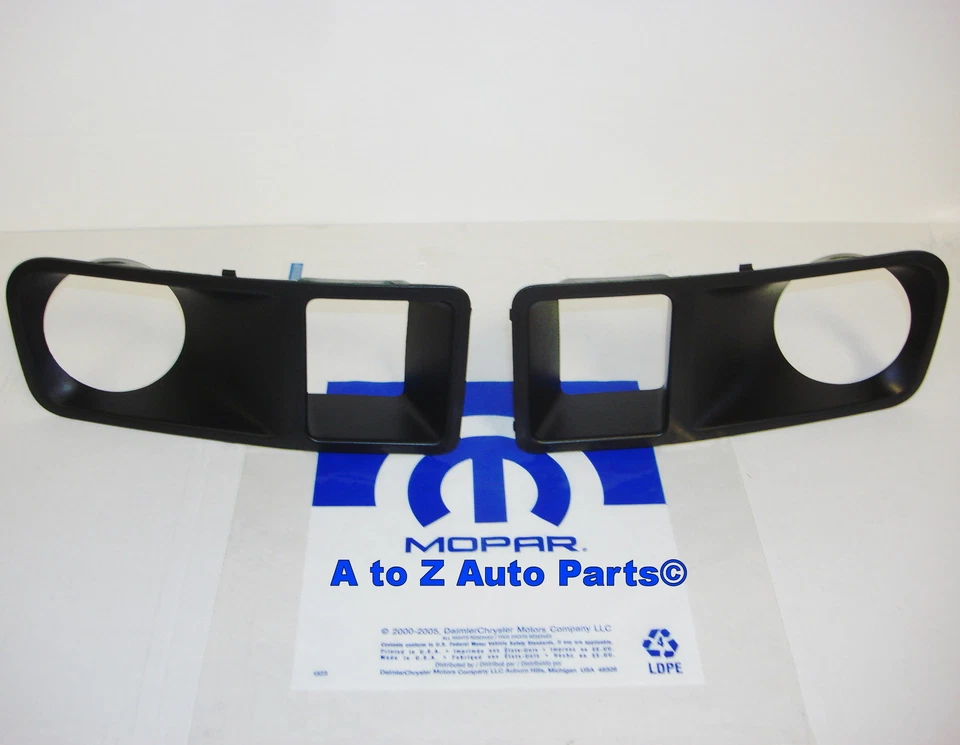 NEW 2005-2007 Dodge Magnum SRT8 DRIVER and PASSENGER Fog Lamp Light Bezel, Mopar - Изображение 1 из 1