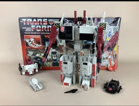 Vintage 1985 Transformers G1 AUTOBOT BATTLE STATION METROPLEX near complete wbox Cover