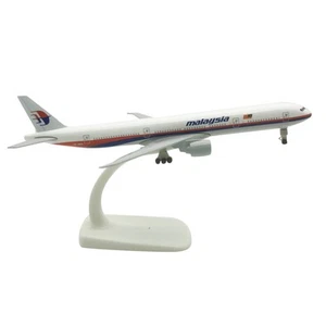 Escala 1/350 20cm Aleación Diecast Malaysia Airlines B777 Colección de Modelos de Aviones - Imagen 1 de 8