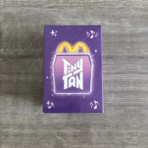 Giocattolo Happy Meal McDonald's 2025 Tiny Tan x BTS RM #1 edizione Throwback - Foto 1 di 5