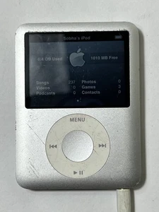 Apple iPod nano A1236 8 GB - 3rd Generation Silver (MB247LL/A) A1236 Fair Good🔋 - Picture 1 of 11
